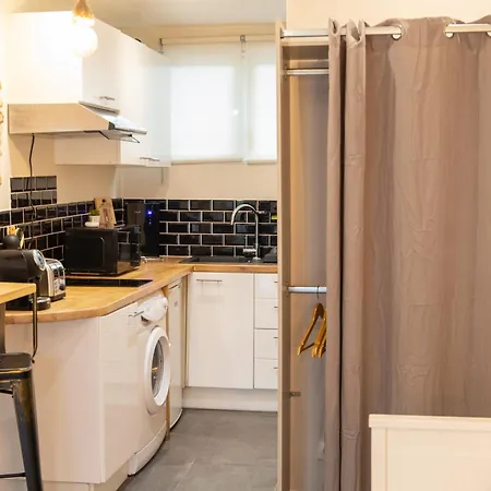 Cosy Bord De Apartman *